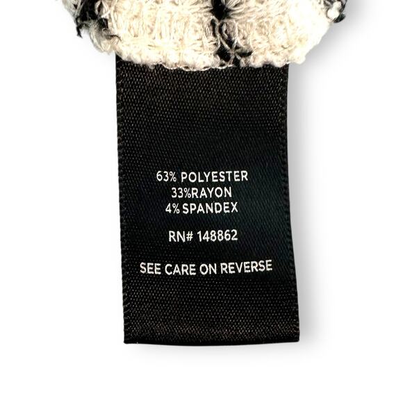 Torrid Women's Waffle Snap Henley Long Sleeve Tee Size 3X Stripe Black White - Picture 7 of 10